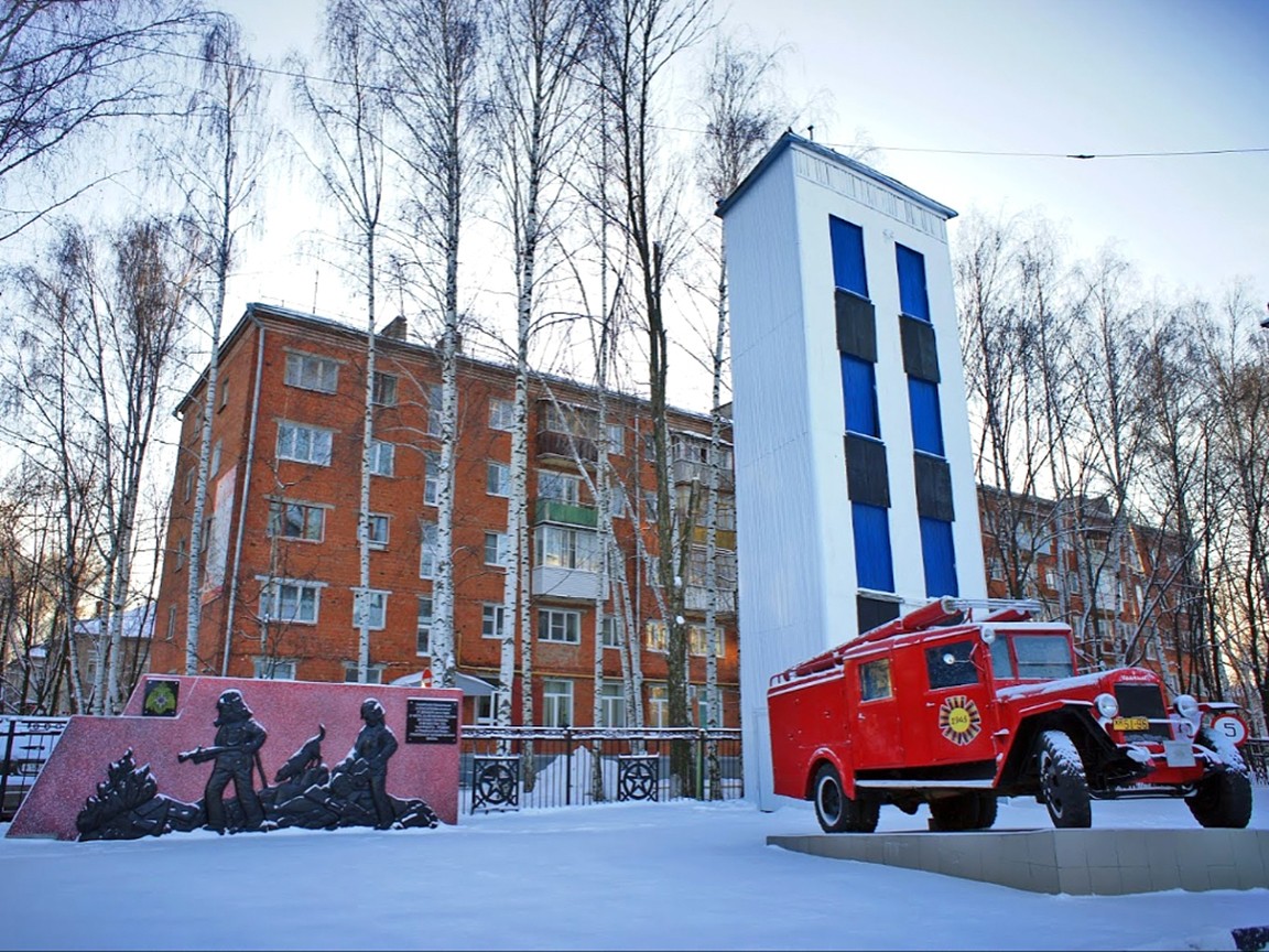 Пожарный автомобиль - г. Ижевск, ул. Комунаров 323 на портале ВДПО.РФ